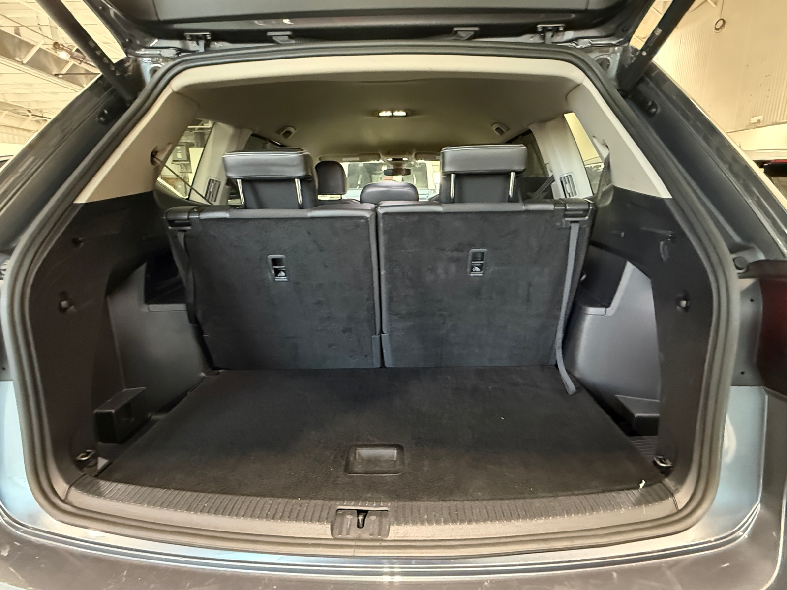 Thumbnail: 2025 Volkswagen Atlas - 6