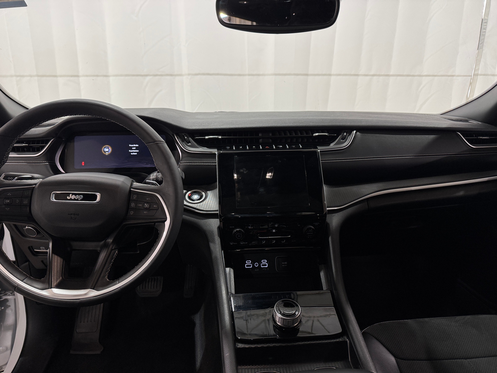 Thumbnail: 2024 Jeep Grand Cherokee L - 3