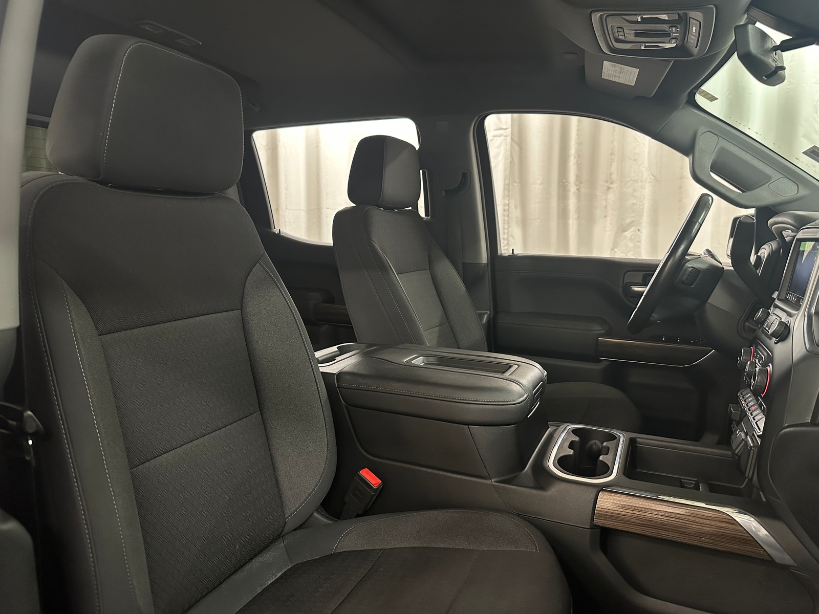 Thumbnail: 2020 Chevrolet Silverado 1500 - 2