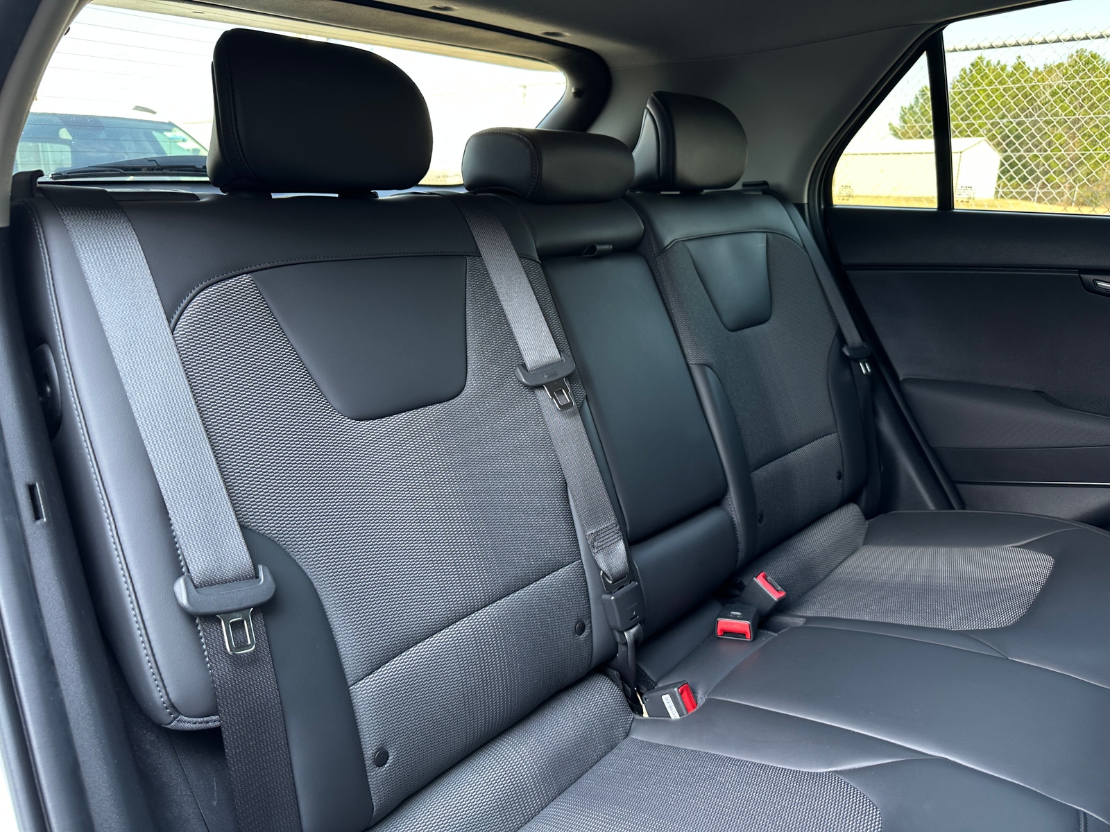 Thumbnail: 2023 Kia Niro - 5