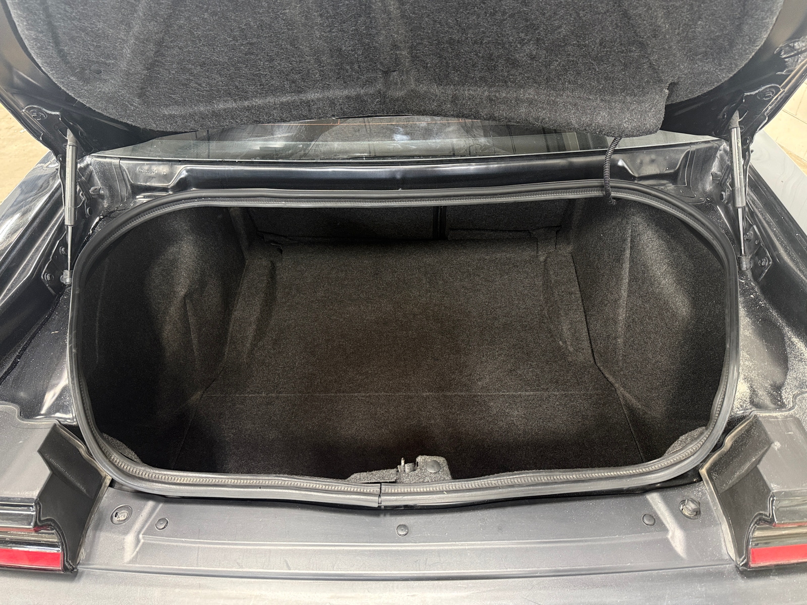 Thumbnail: 2021 Dodge Challenger - 5