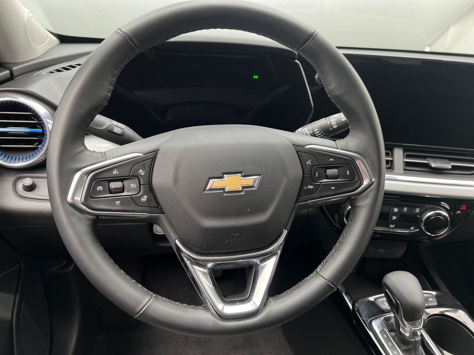 Thumbnail: 2025 Chevrolet Trax - 5