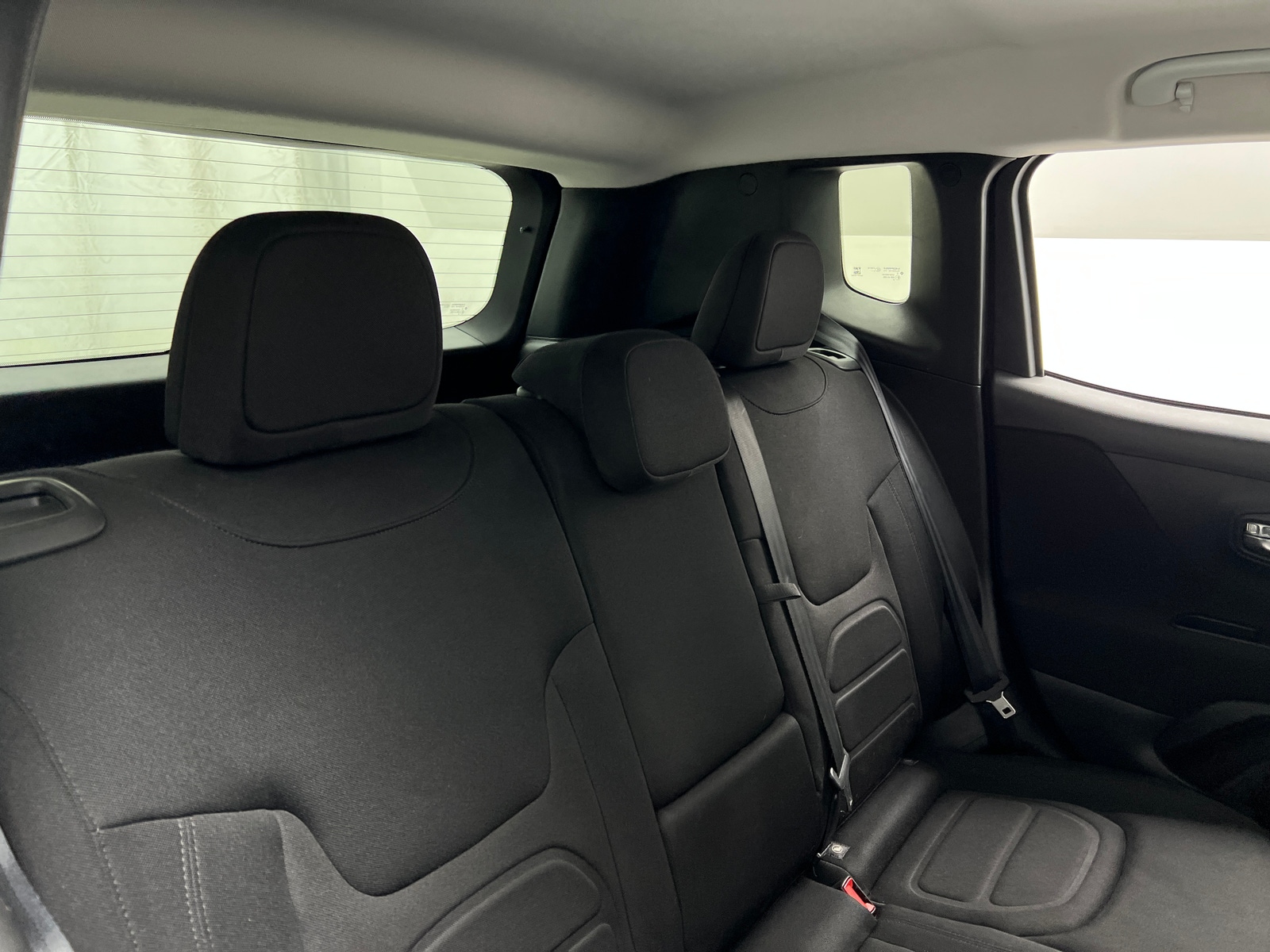 Thumbnail: 2021 Jeep Renegade - 6