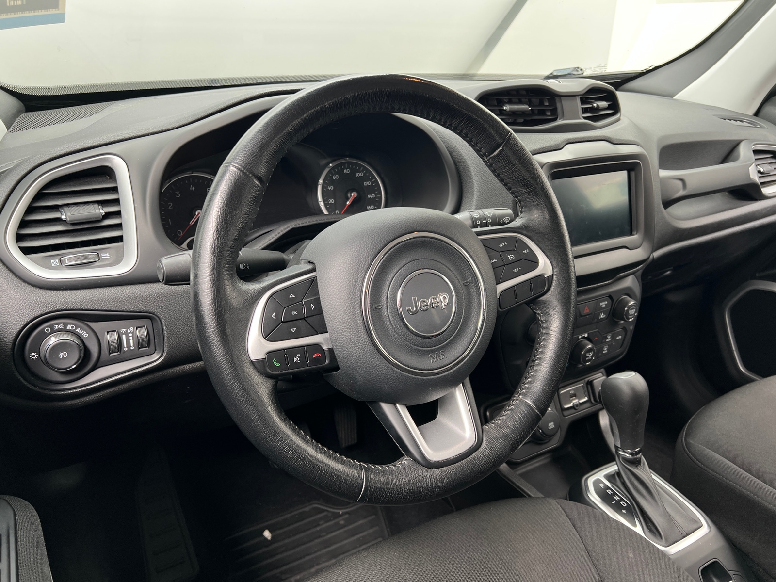 Thumbnail: 2021 Jeep Renegade - 5