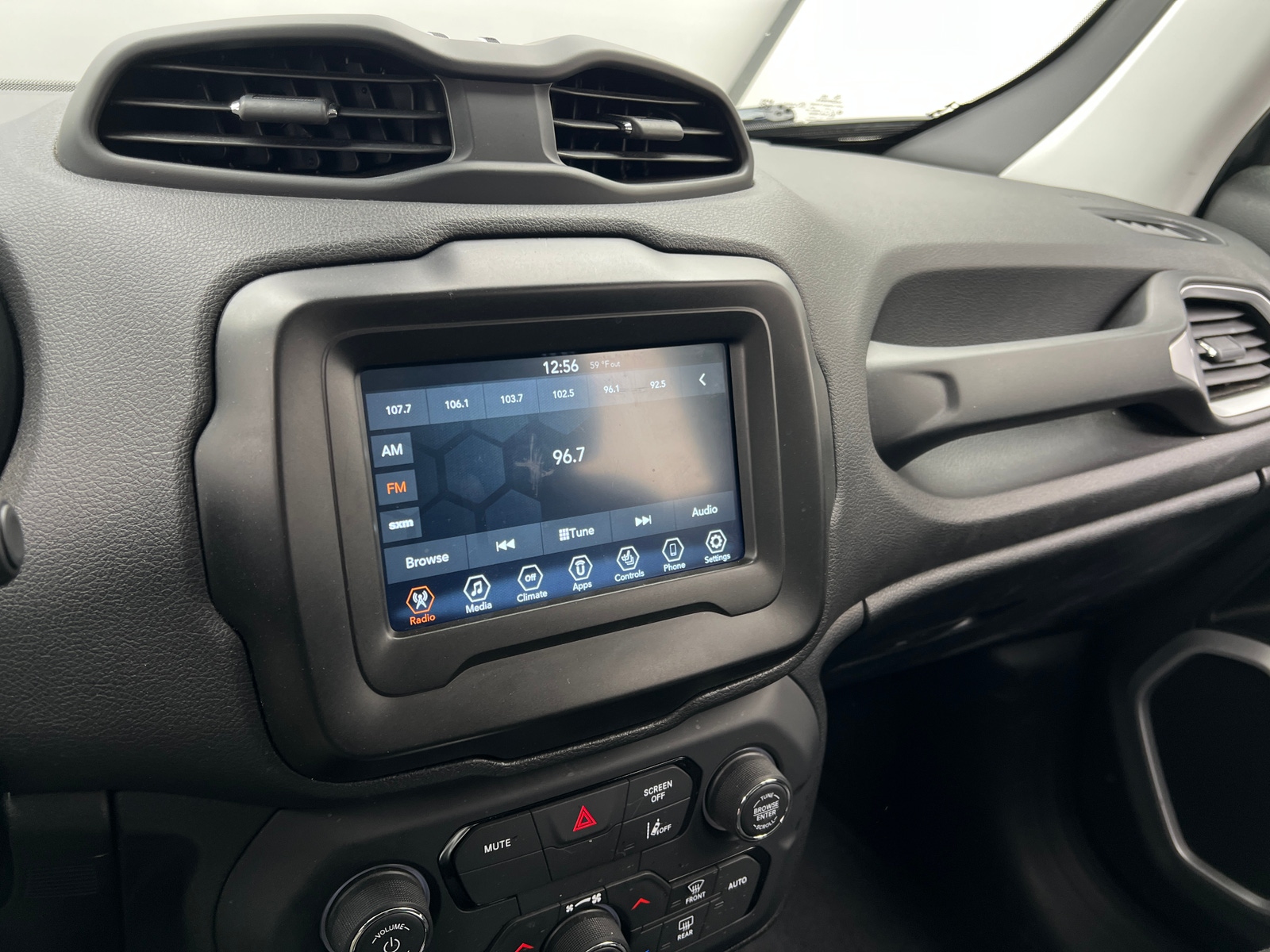 Thumbnail: 2021 Jeep Renegade - 4