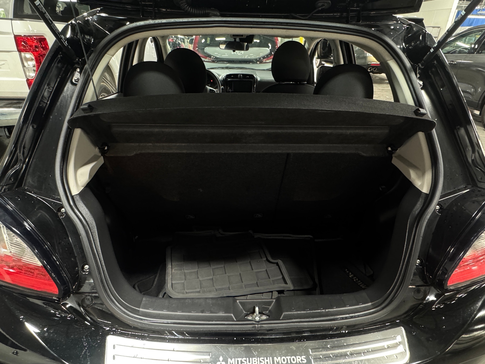 Thumbnail: 2023 Mitsubishi Mirage - 7