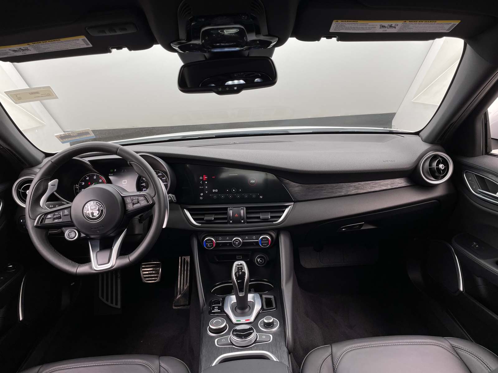 Thumbnail: 2022 Alfa Romeo Giulia - 2