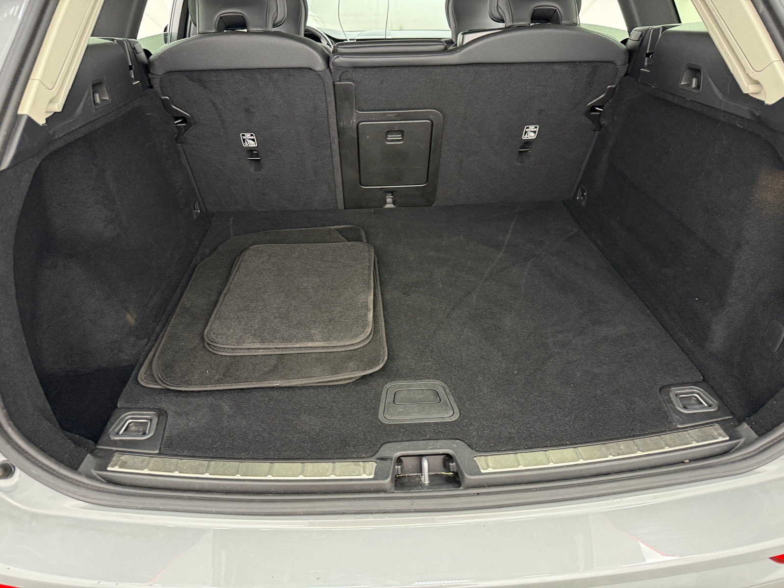 Thumbnail: 2024 Volvo XC60 - 6