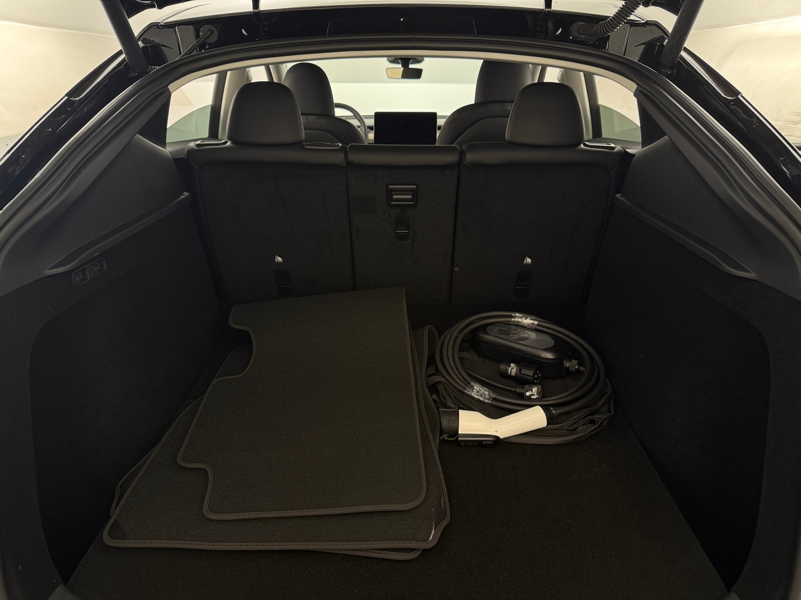 Thumbnail: 2024 Tesla Model Y - 6