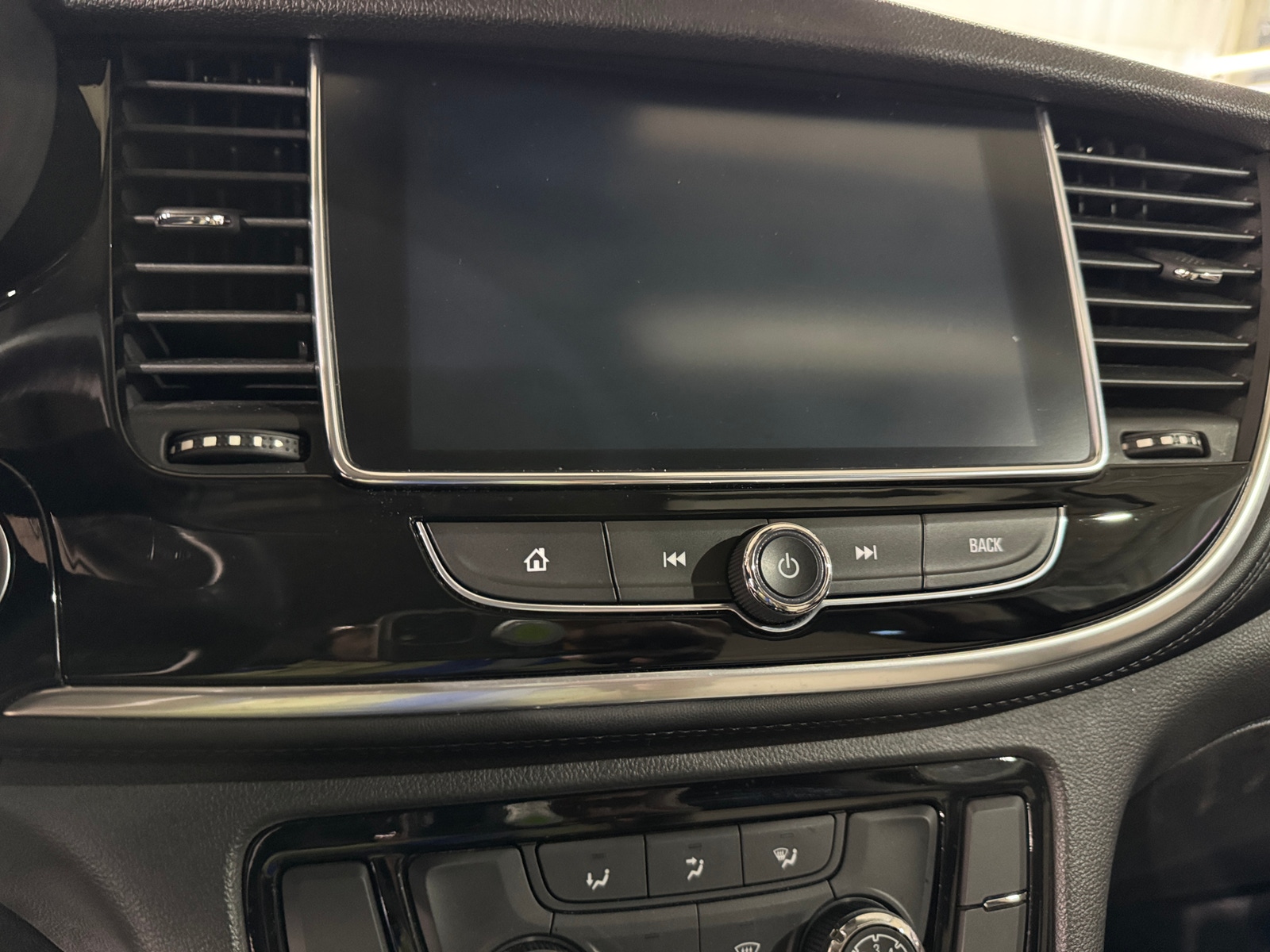 Thumbnail: 2018 Buick Encore - 4