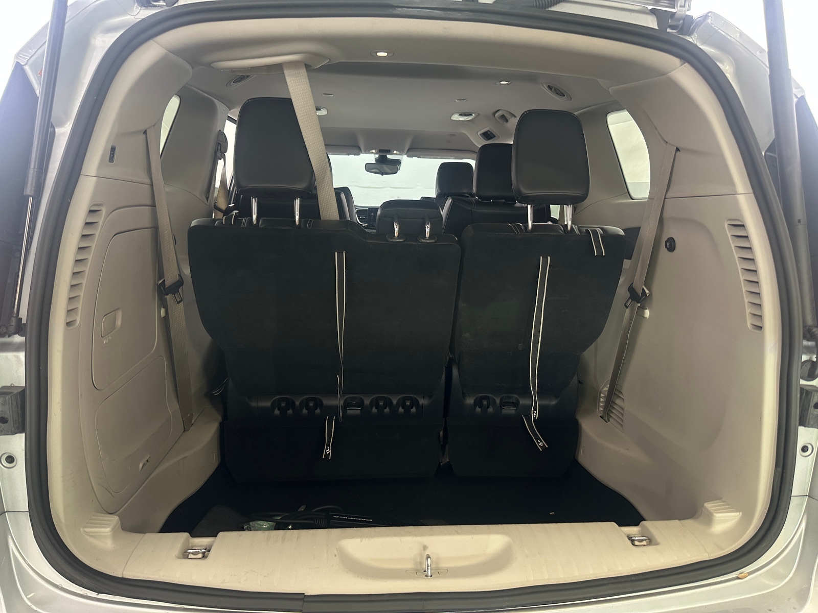 Thumbnail: 2024 Chrysler Pacifica - 6