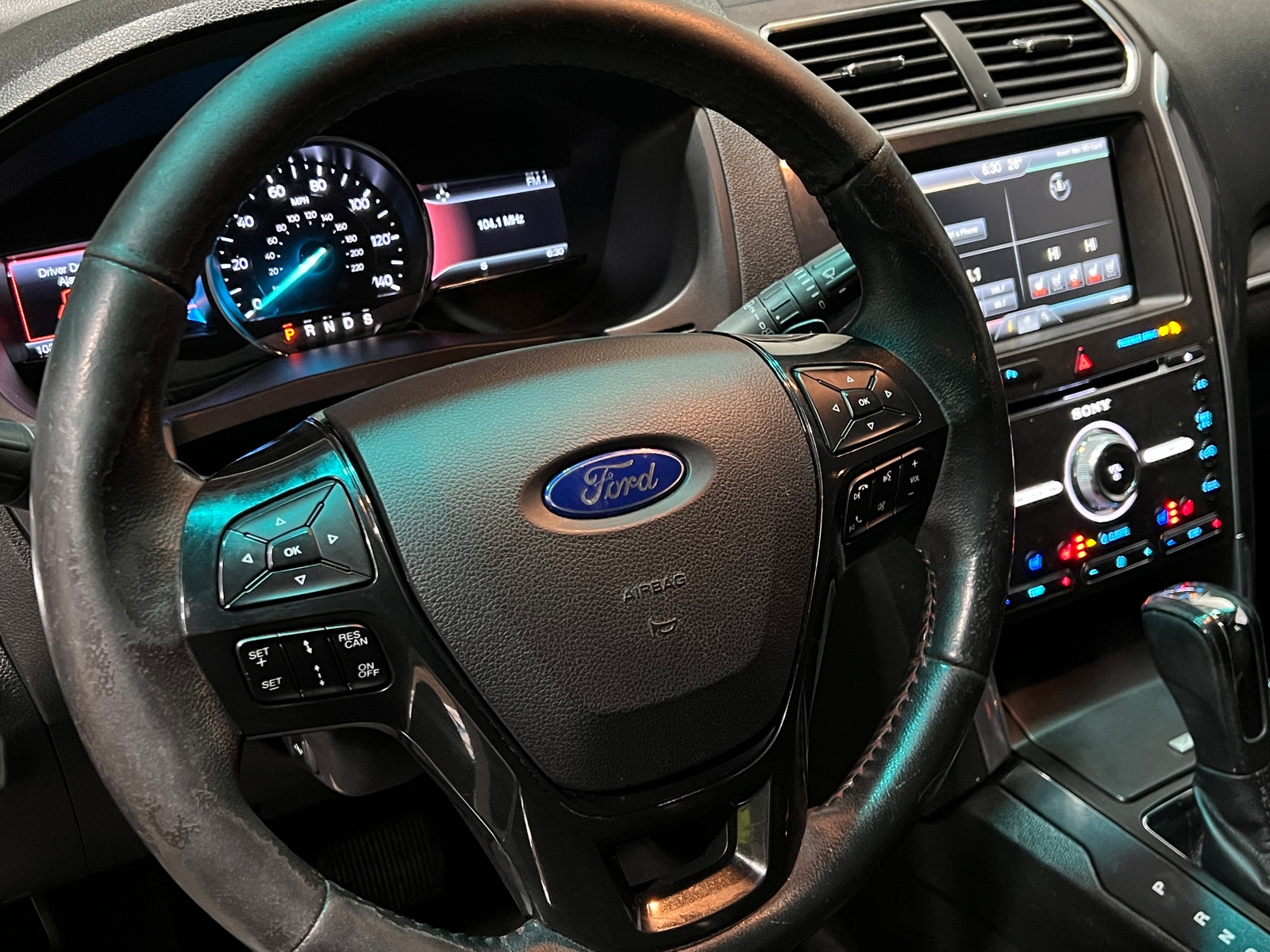 Thumbnail: 2016 Ford Explorer - 4