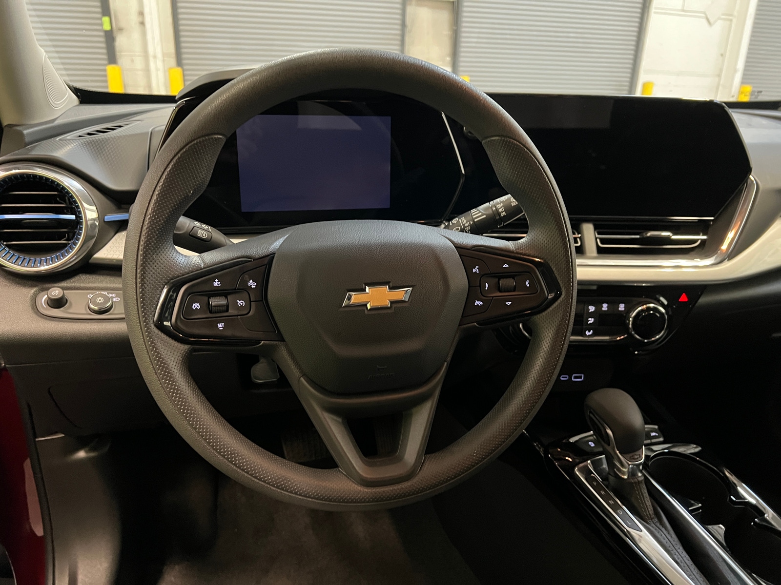 Thumbnail: 2025 Chevrolet Trax - 5