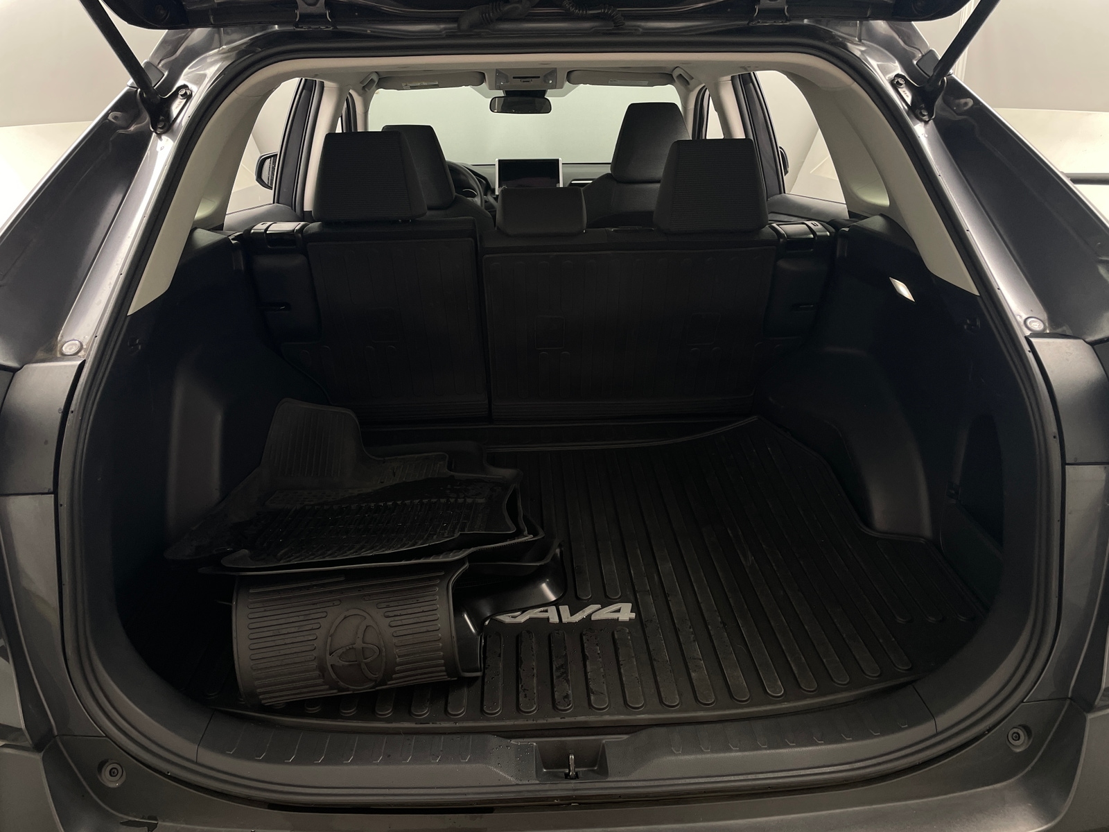 Thumbnail: 2023 Toyota RAV4 - 7