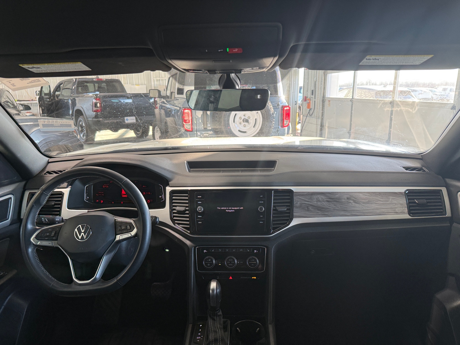 Thumbnail: 2022 Volkswagen Atlas - 2