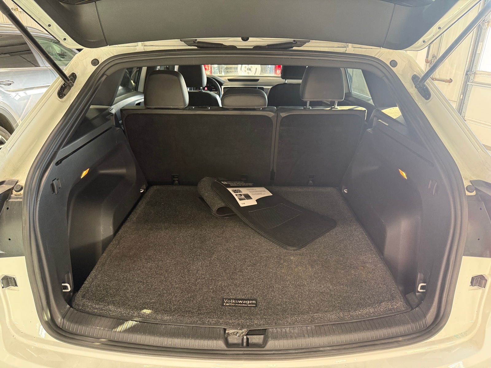 Thumbnail: 2022 Volkswagen Atlas - 6