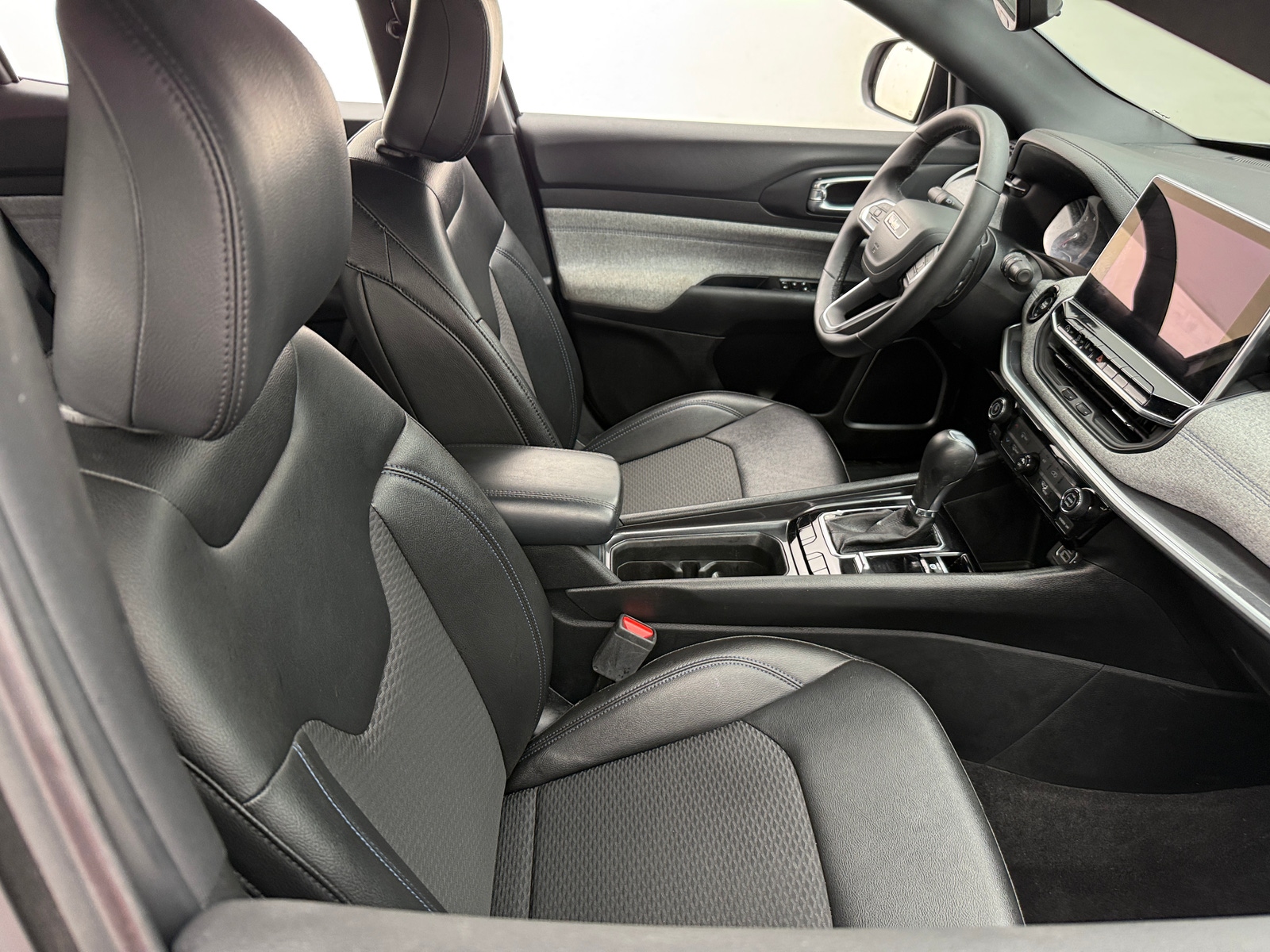 Thumbnail: 2024 Jeep Compass - 2