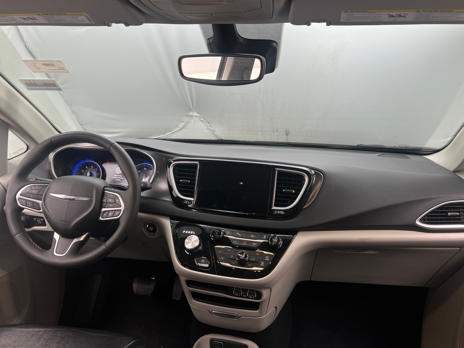 Thumbnail: 2024 Chrysler Pacifica - 2