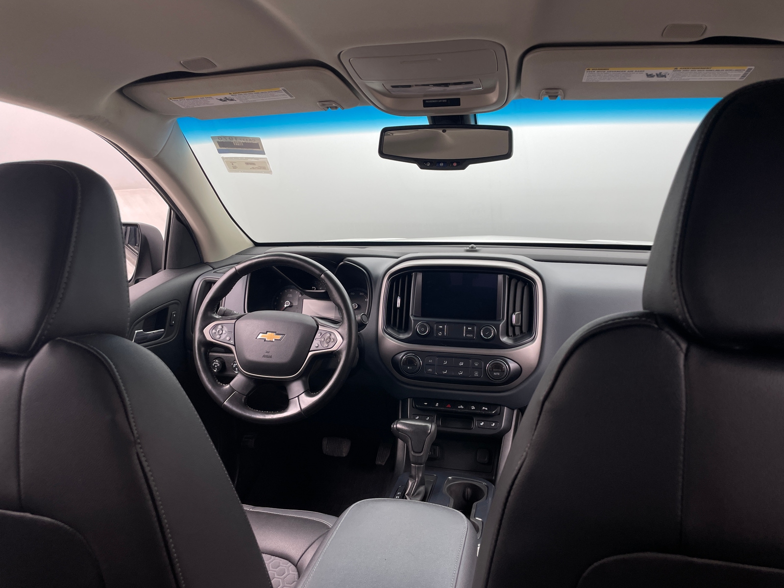 Thumbnail: 2020 Chevrolet Colorado - 3