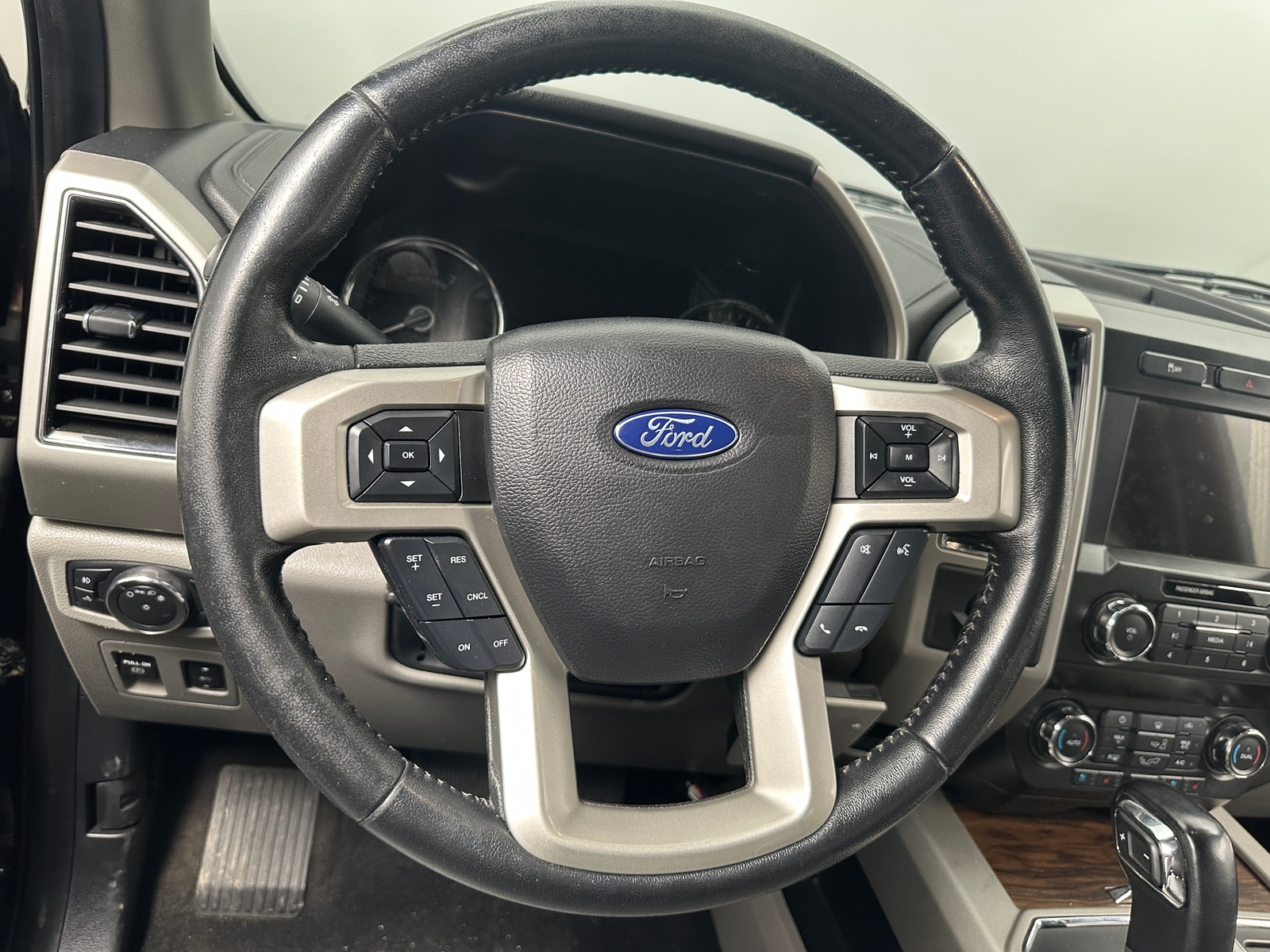 Thumbnail: 2020 Ford Econoline - 4