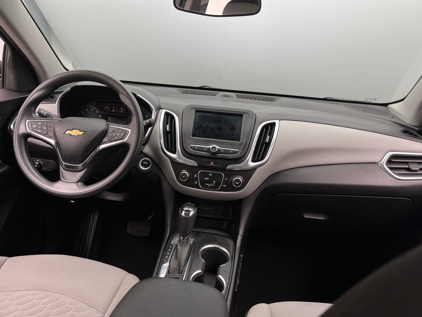 Thumbnail: 2019 Chevrolet Equinox - 3