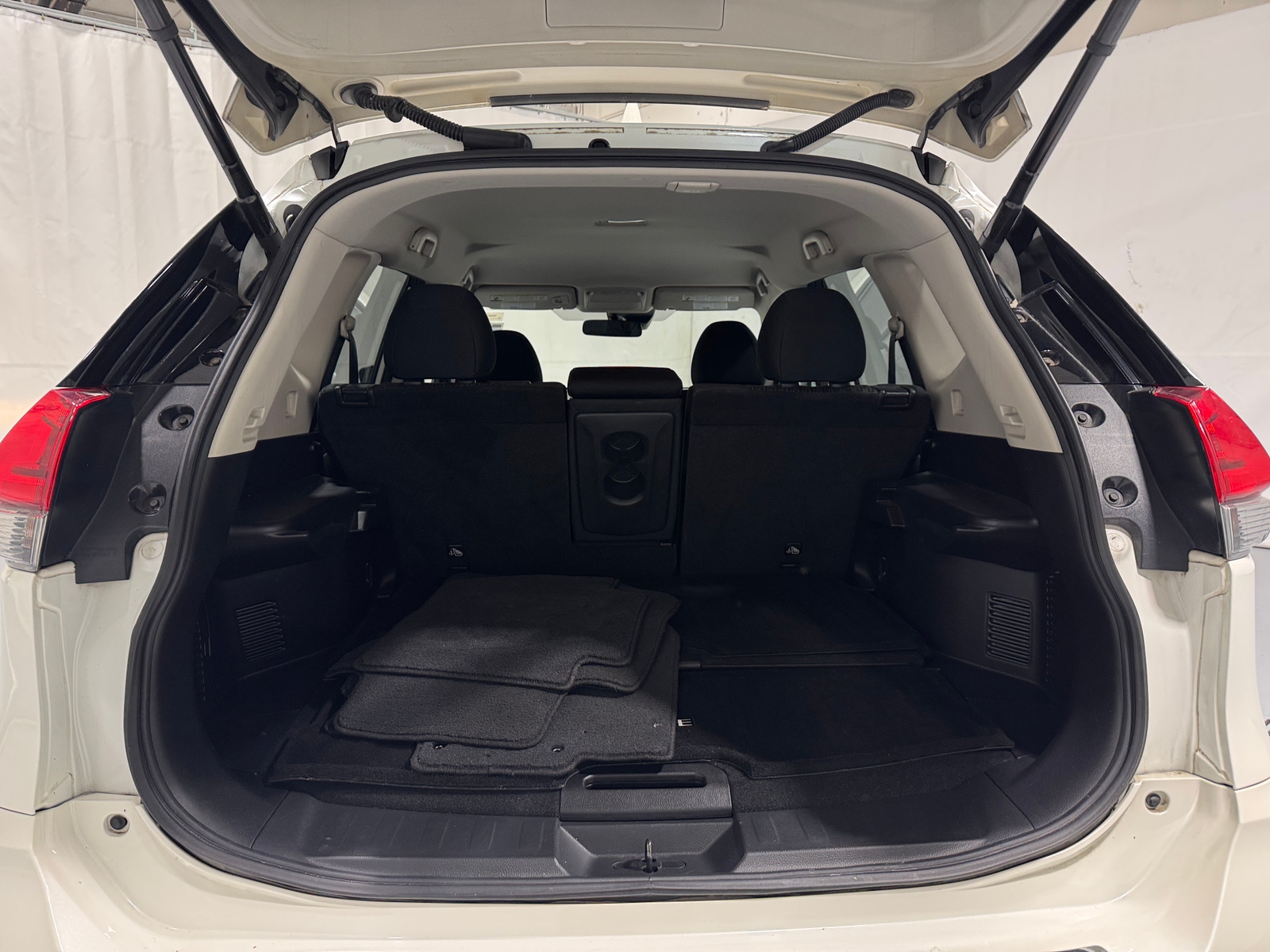 Thumbnail: 2019 Nissan Rogue - 7