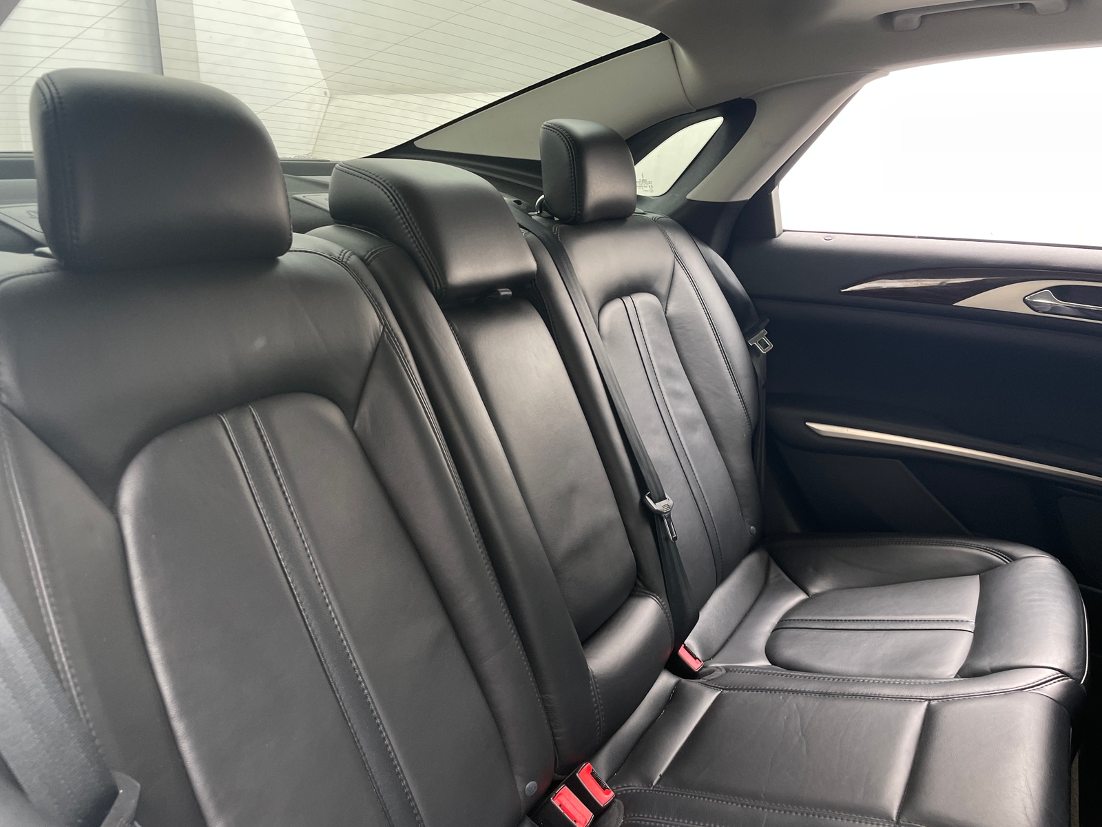 Thumbnail: 2015 Lincoln MKZ - 5