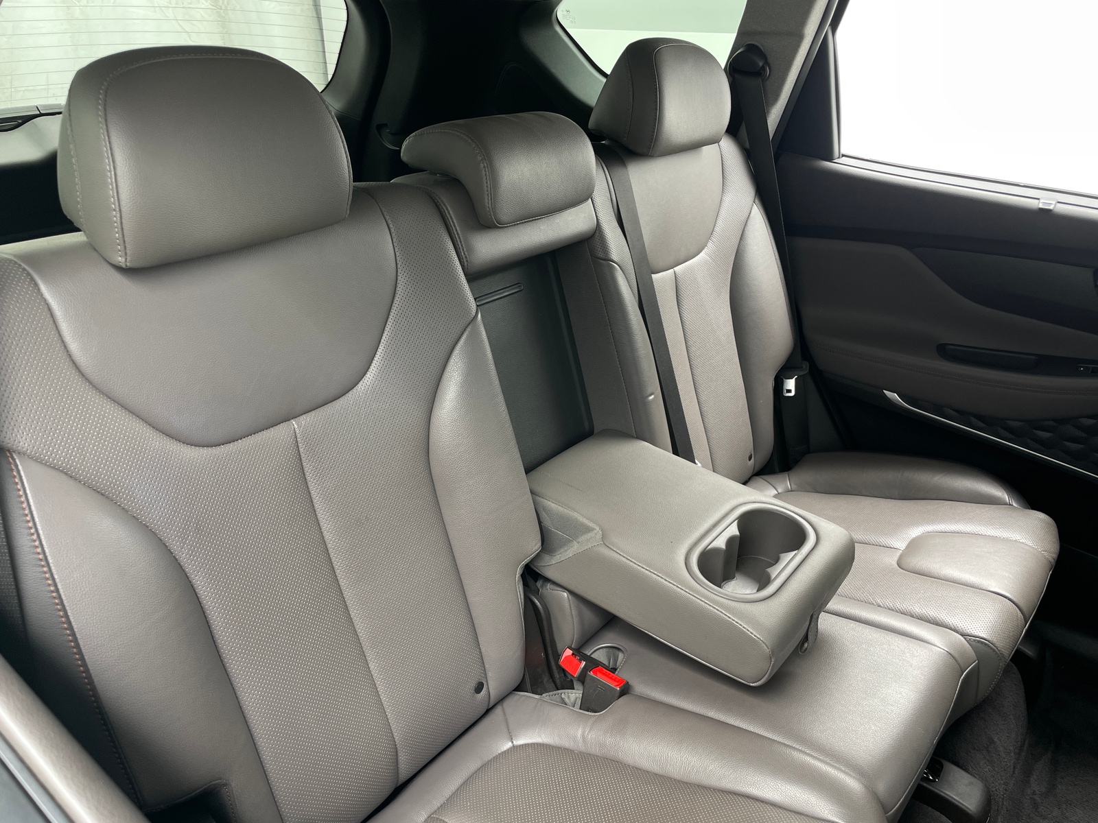 Thumbnail: 2020 Hyundai Santa Fe - 5