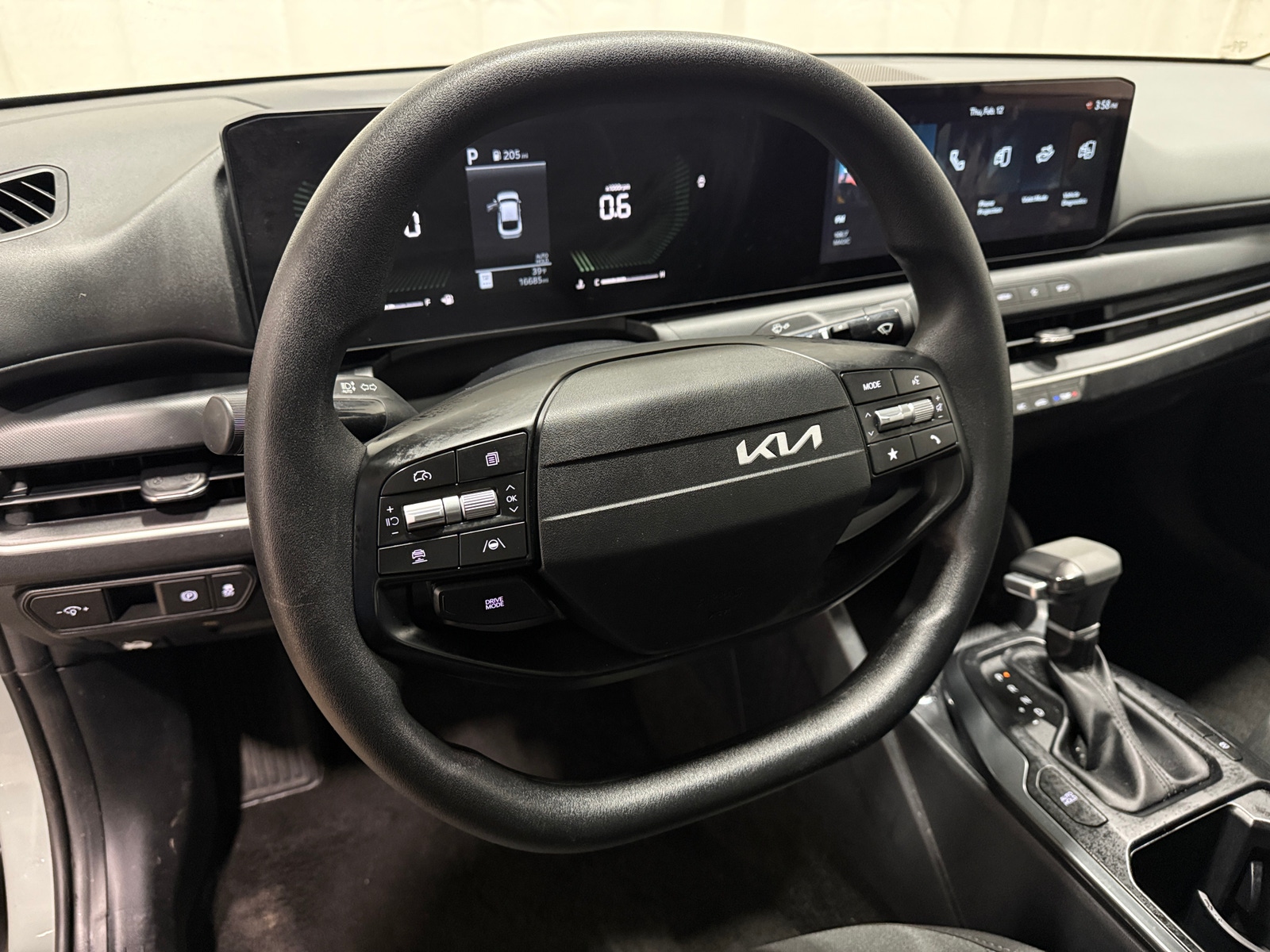 Thumbnail: 2025 Kia K4 - 5