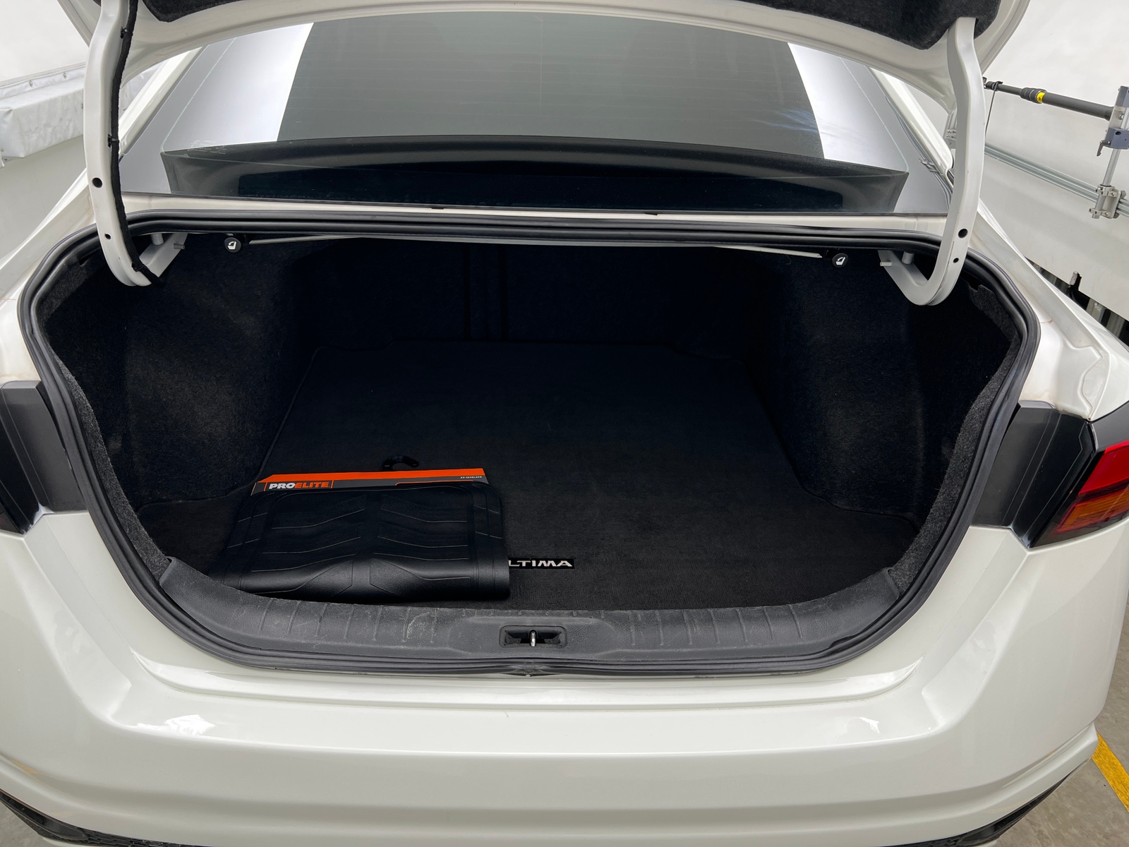 Thumbnail: 2020 Nissan Altima - 7