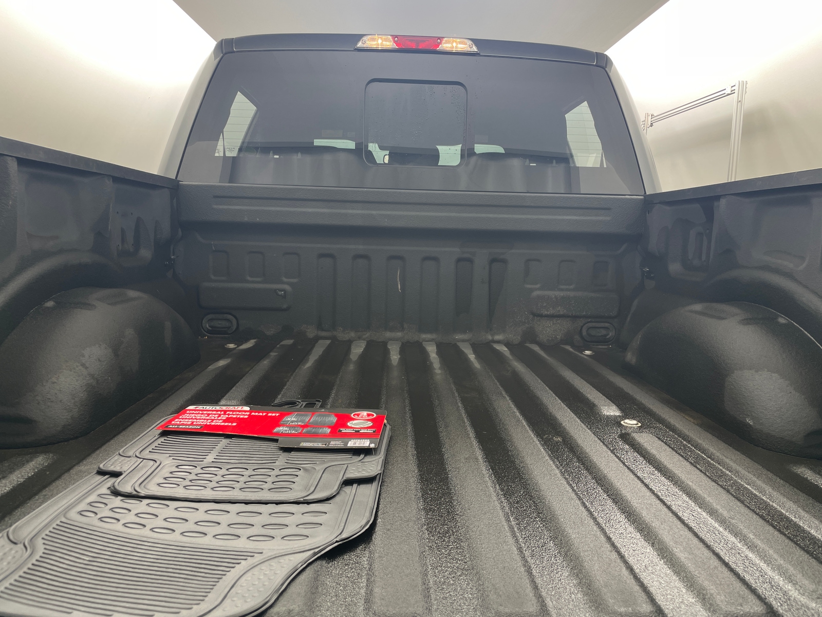 Thumbnail: 2020 Ford Econoline - 7