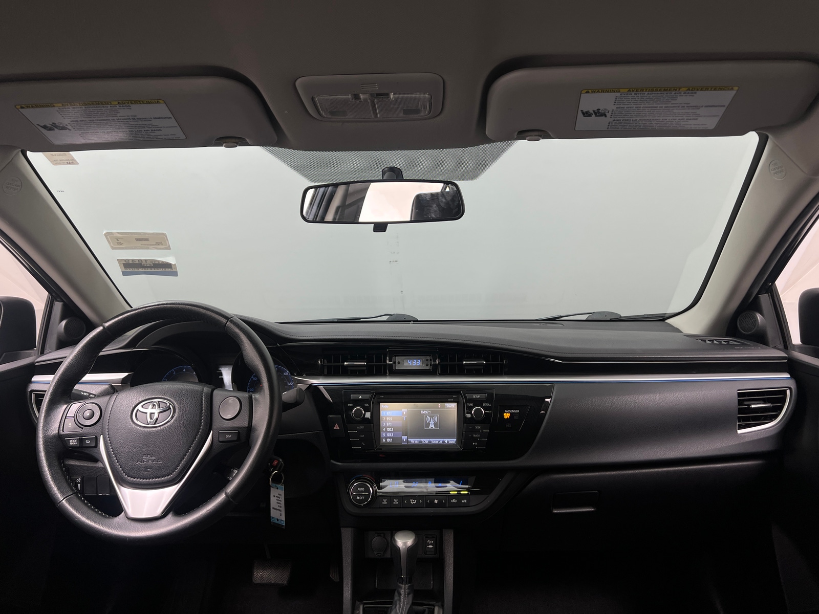 Thumbnail: 2014 Toyota Corolla - 3