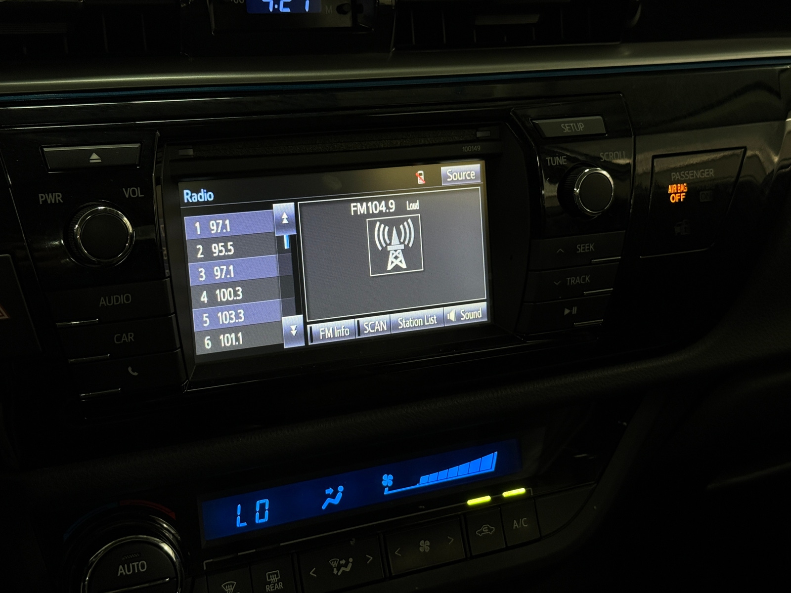 Thumbnail: 2014 Toyota Corolla - 4