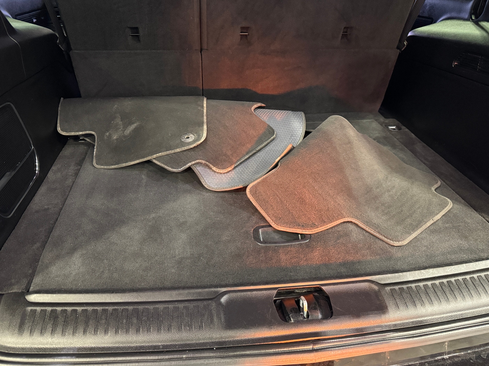 Thumbnail: 2024 Jeep Wagoneer - 6