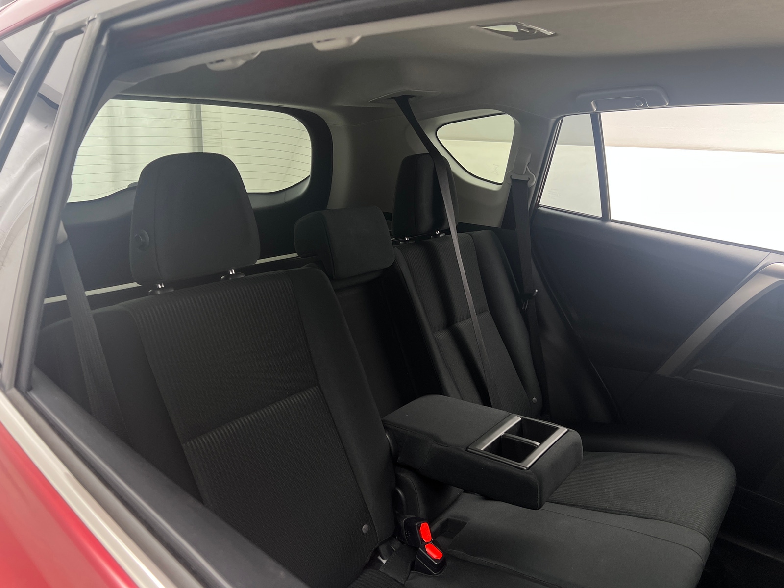 Thumbnail: 2018 Toyota RAV4 - 6