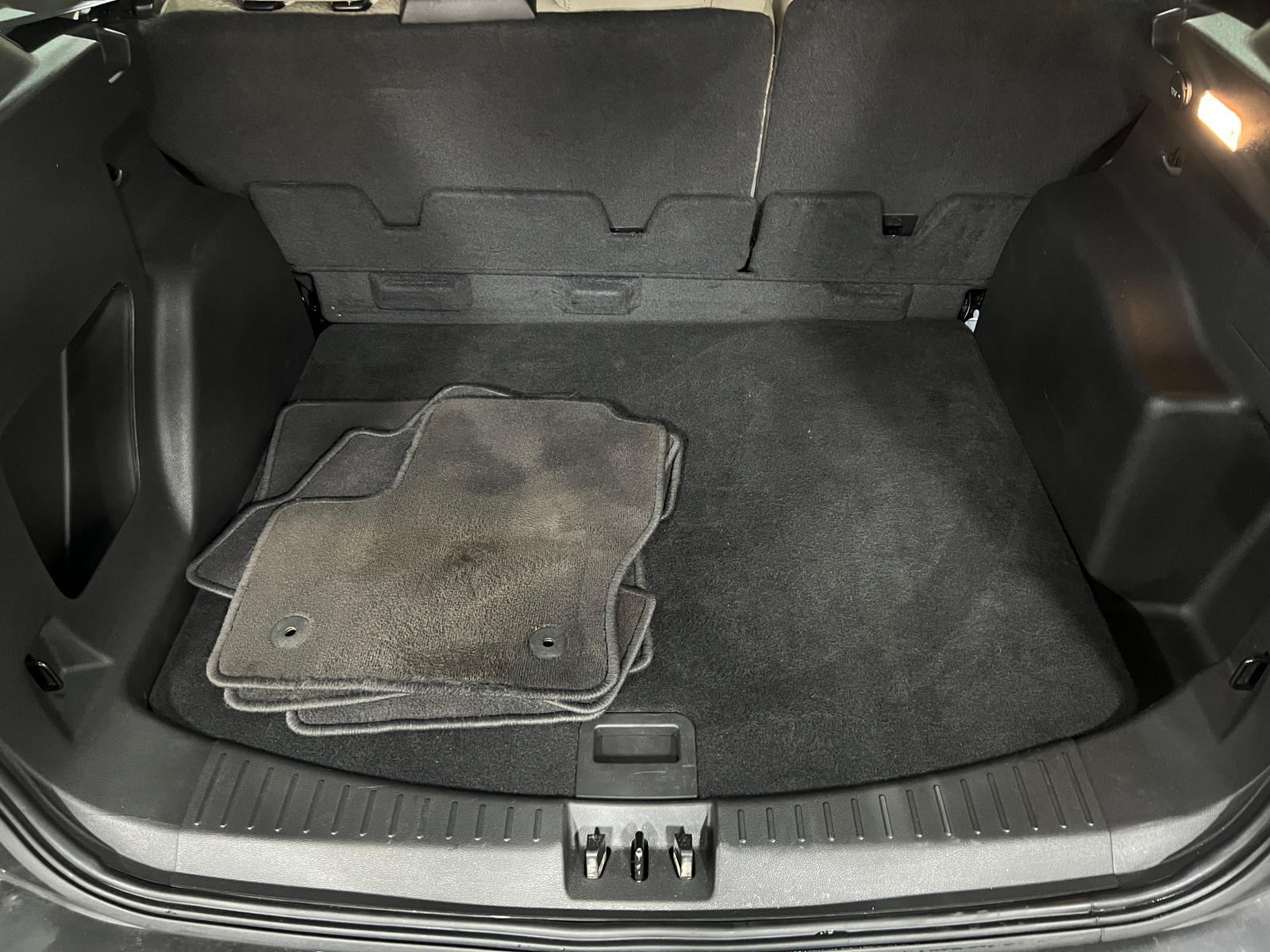 Thumbnail: 2019 Ford Escape - 7