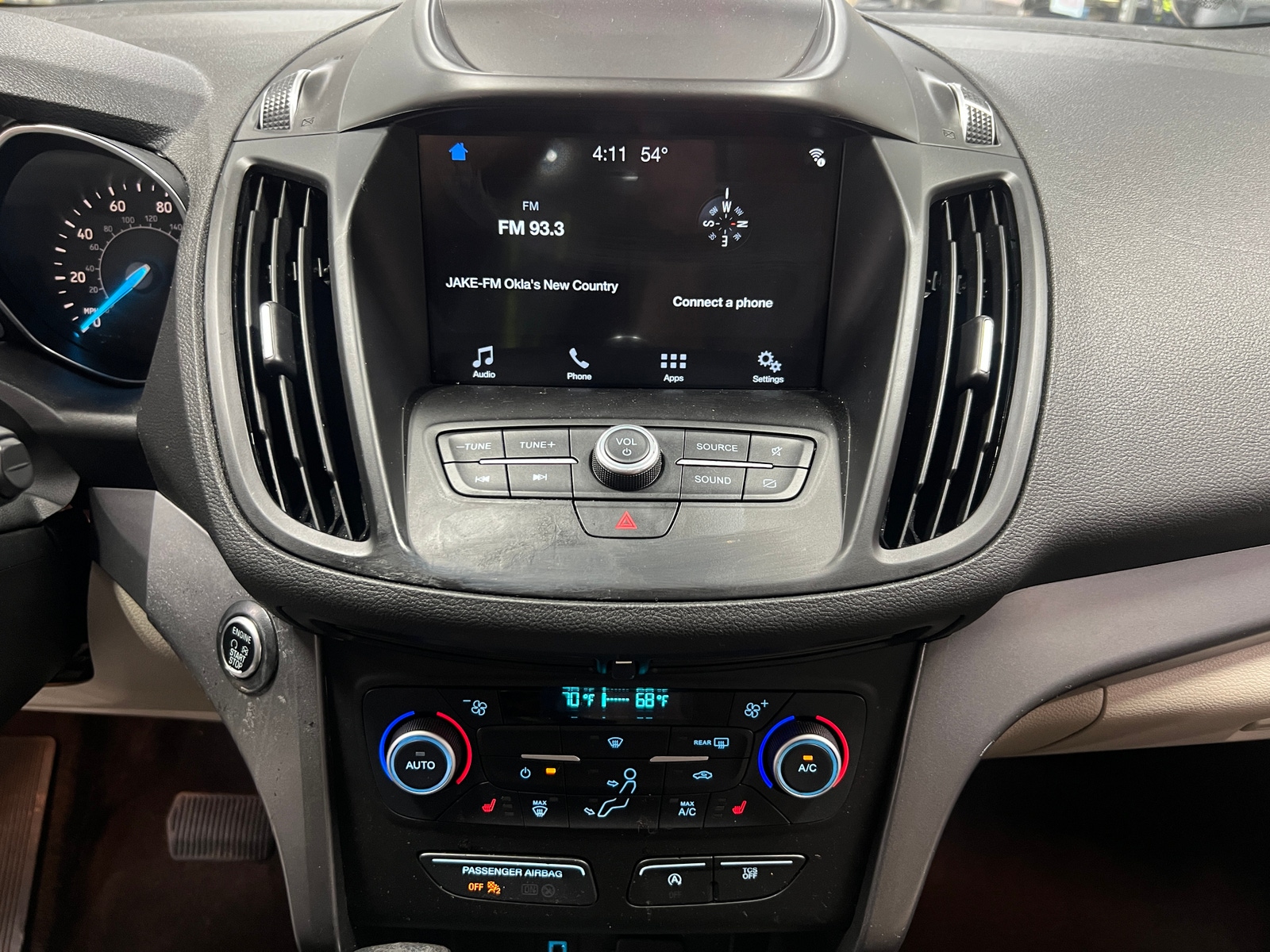 Thumbnail: 2019 Ford Escape - 4