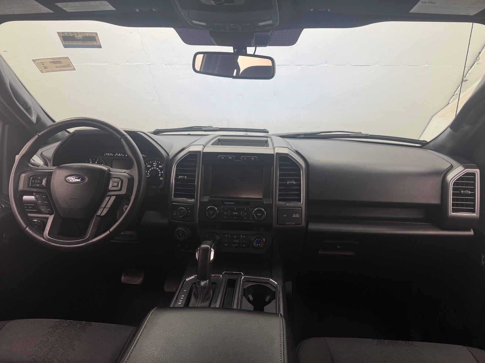 Thumbnail: 2020 Ford Econoline - 3