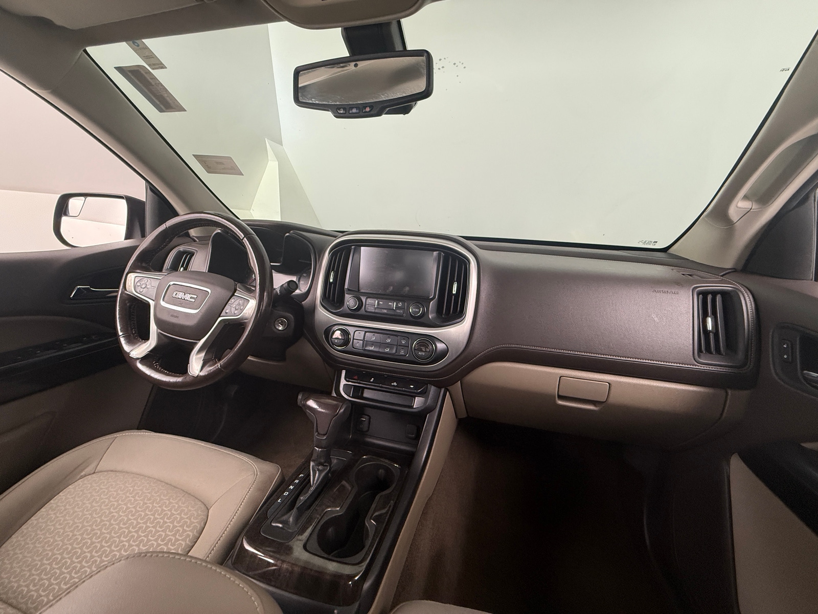 Thumbnail: 2017 GMC Canyon - 3