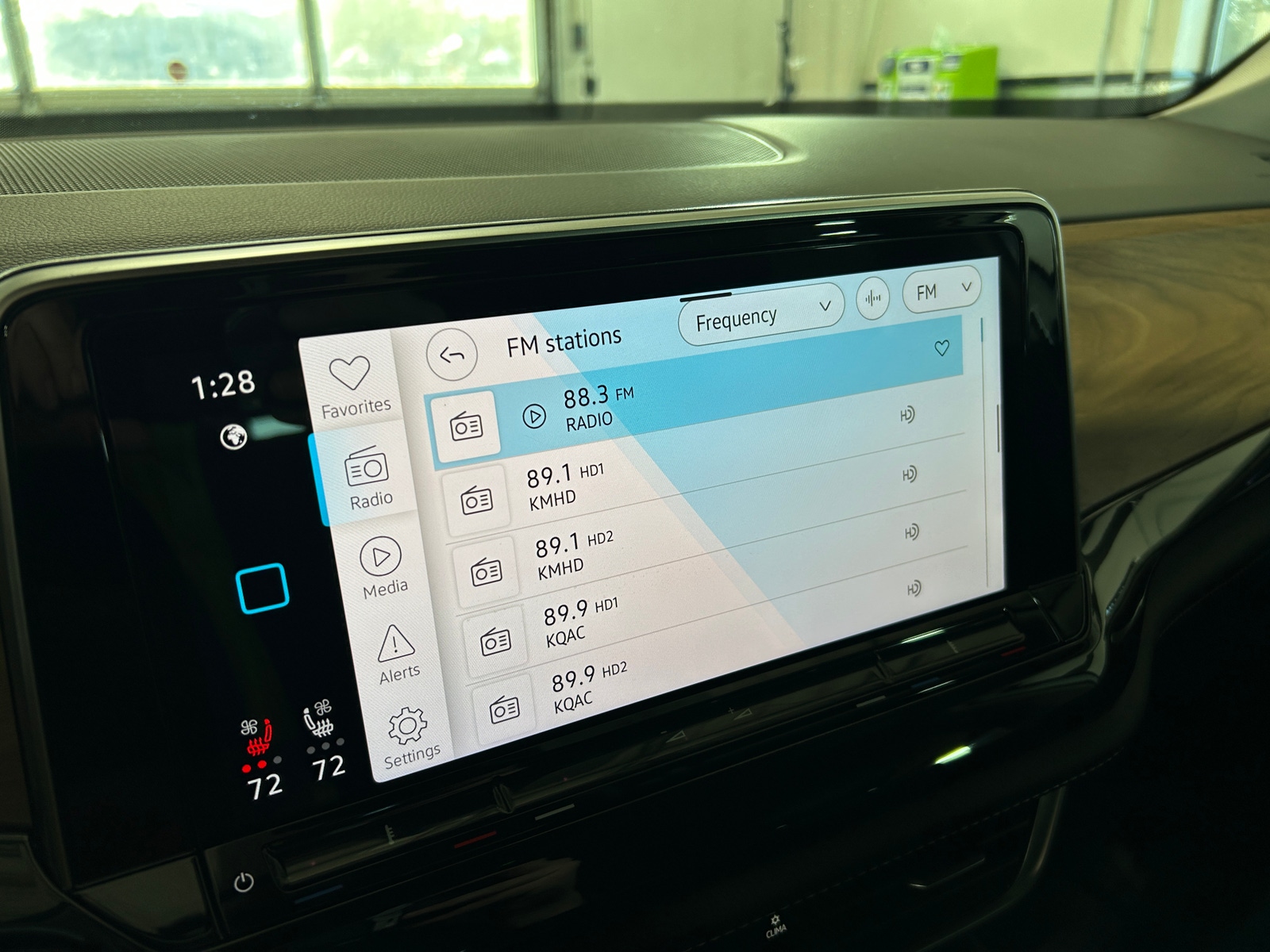 Thumbnail: 2025 Volkswagen Atlas - 3