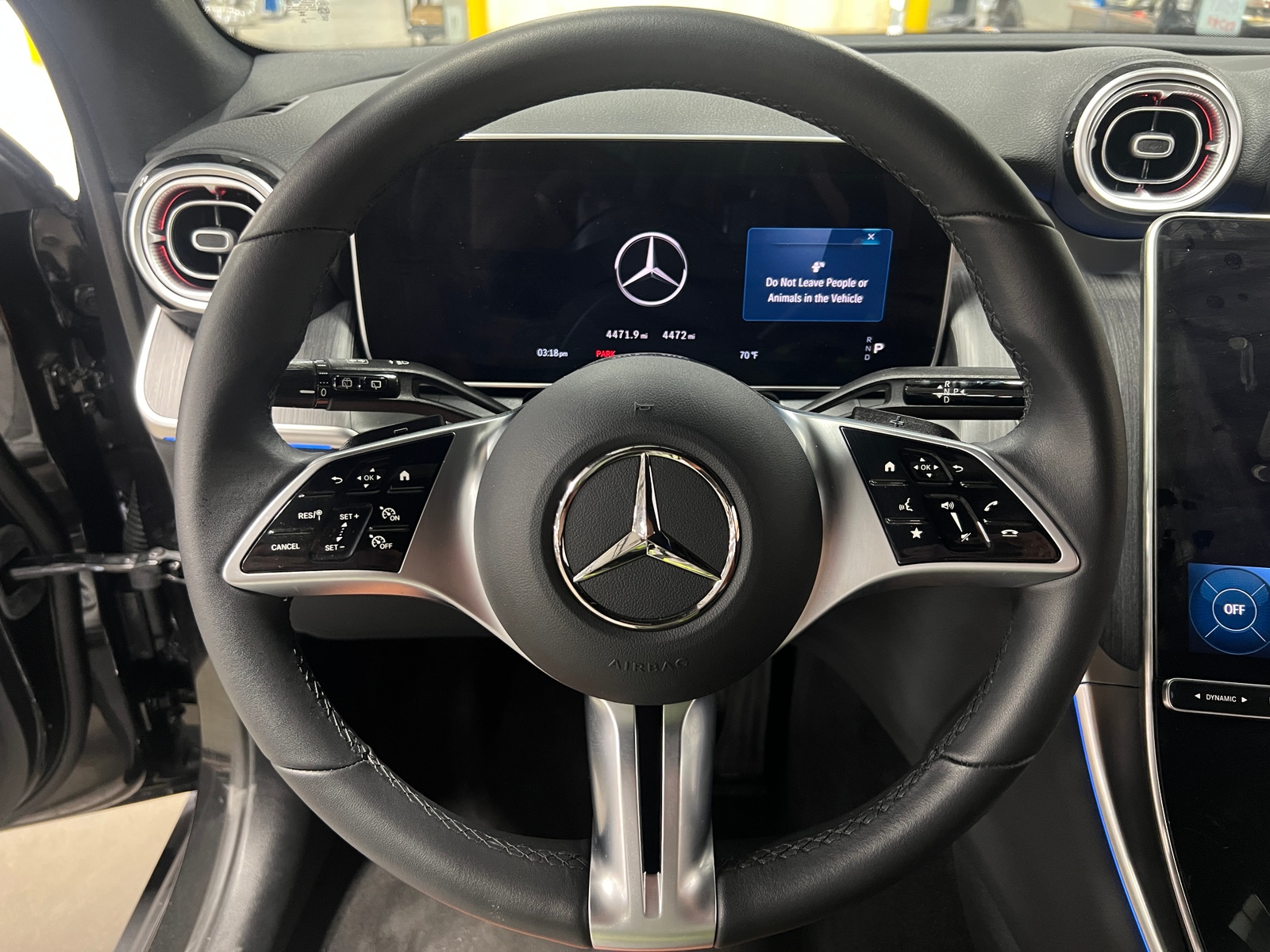 Thumbnail: 2025 Mercedes-Benz GLC - 4