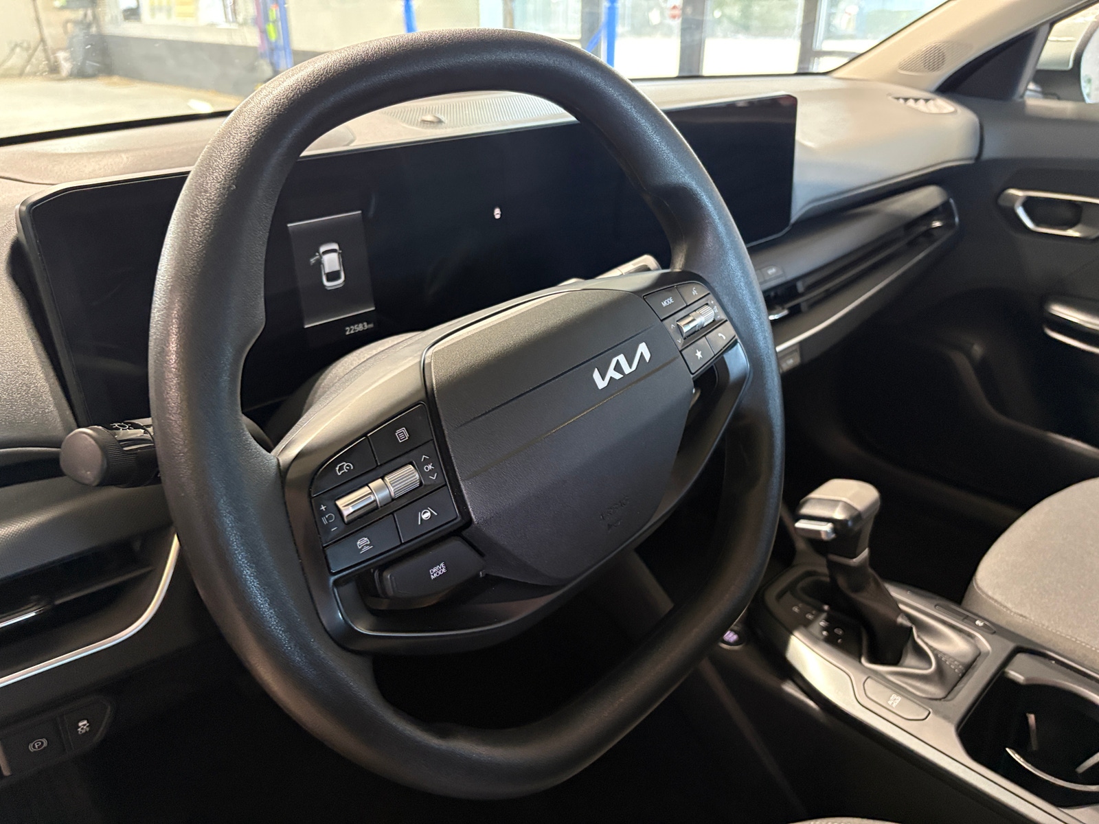 Thumbnail: 2025 Kia K4 - 5