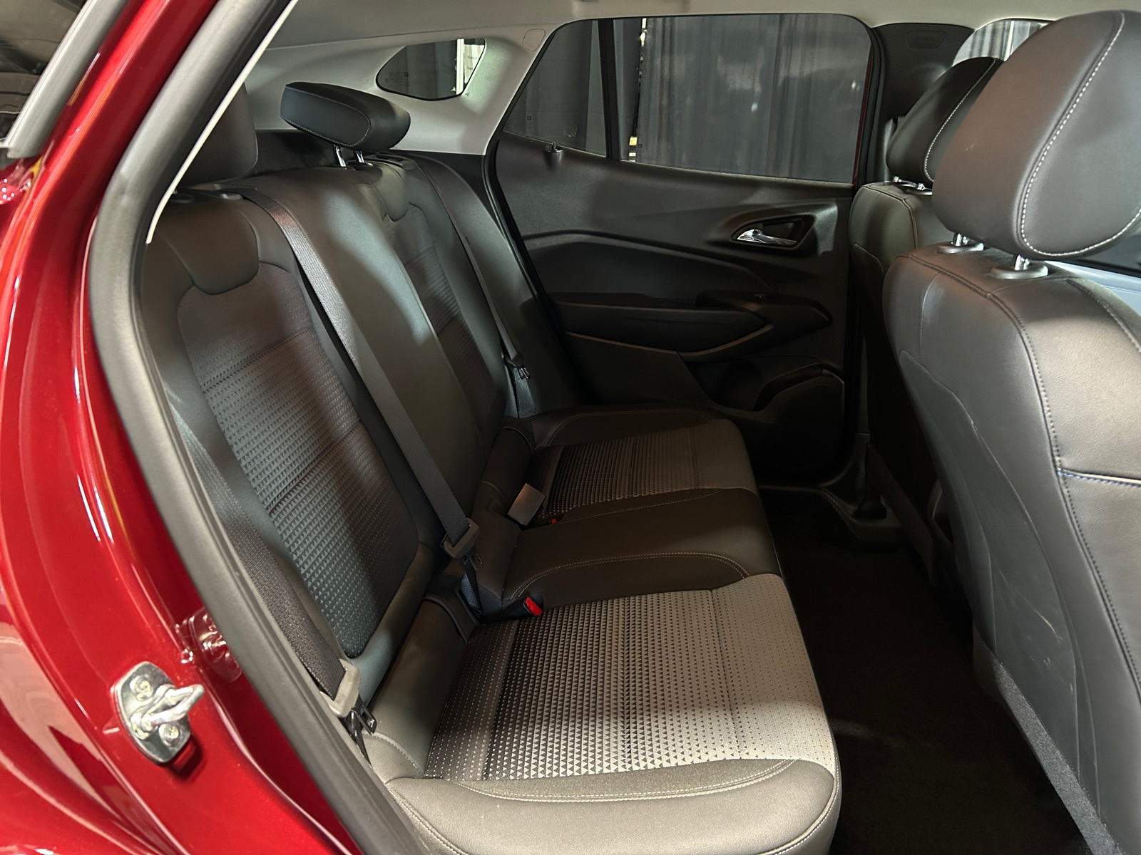 Thumbnail: 2025 Chevrolet Trax - 6