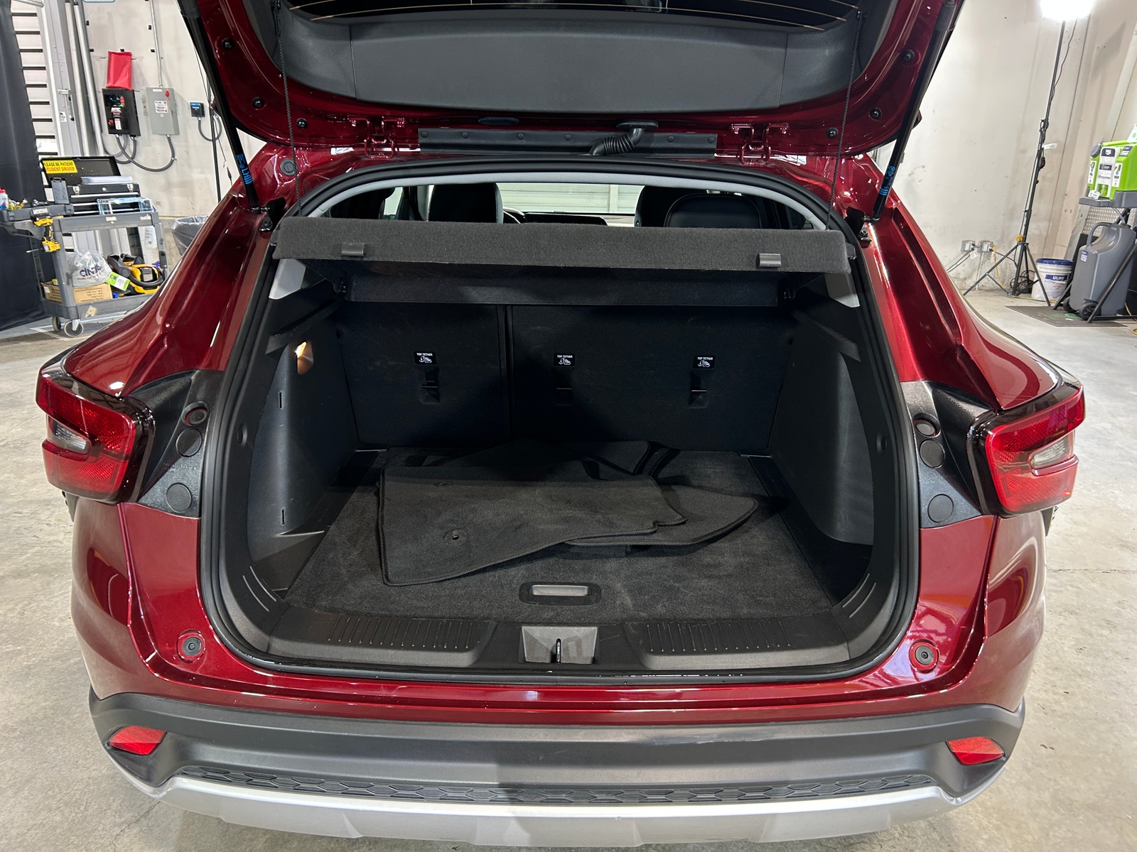 Thumbnail: 2025 Chevrolet Trax - 7