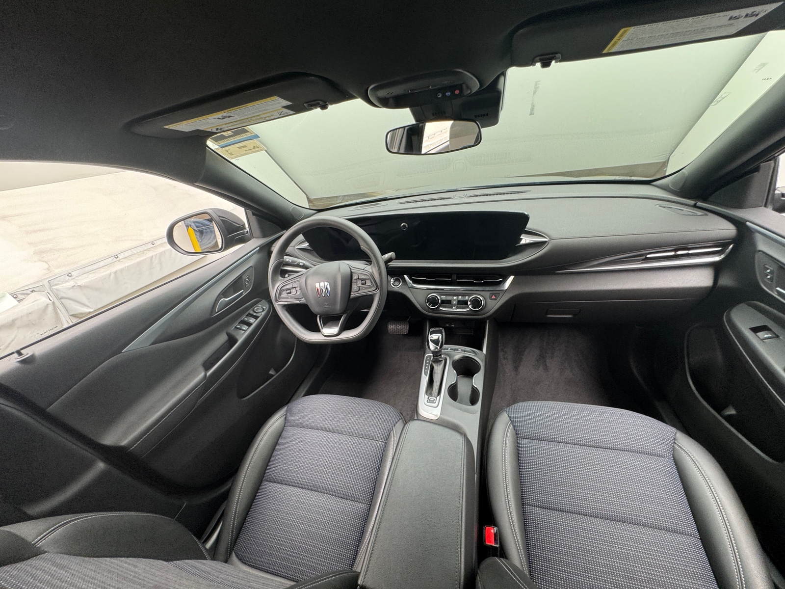 Thumbnail: 2025 Buick Envista - 3