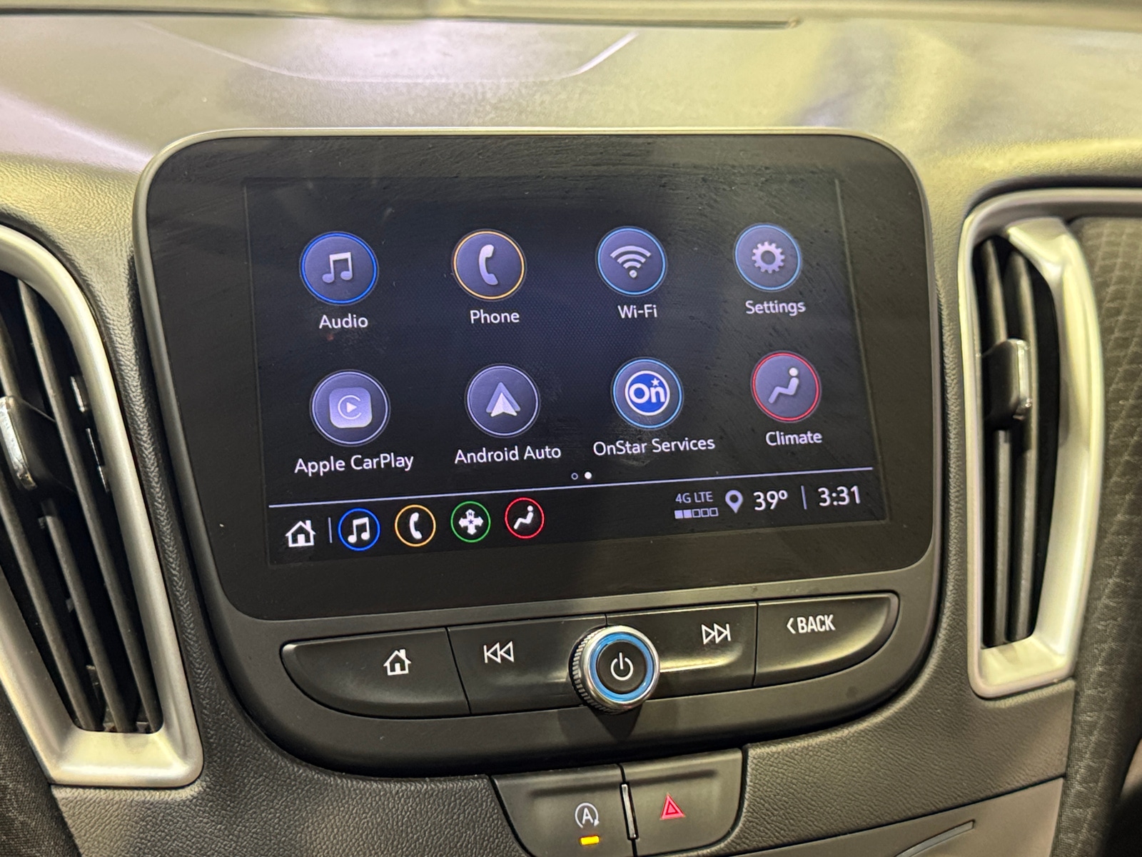 Thumbnail: 2024 Chevrolet Malibu - 4