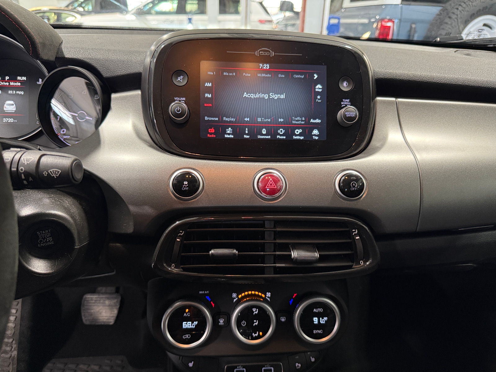 Thumbnail: 2023 Fiat 500X - 4