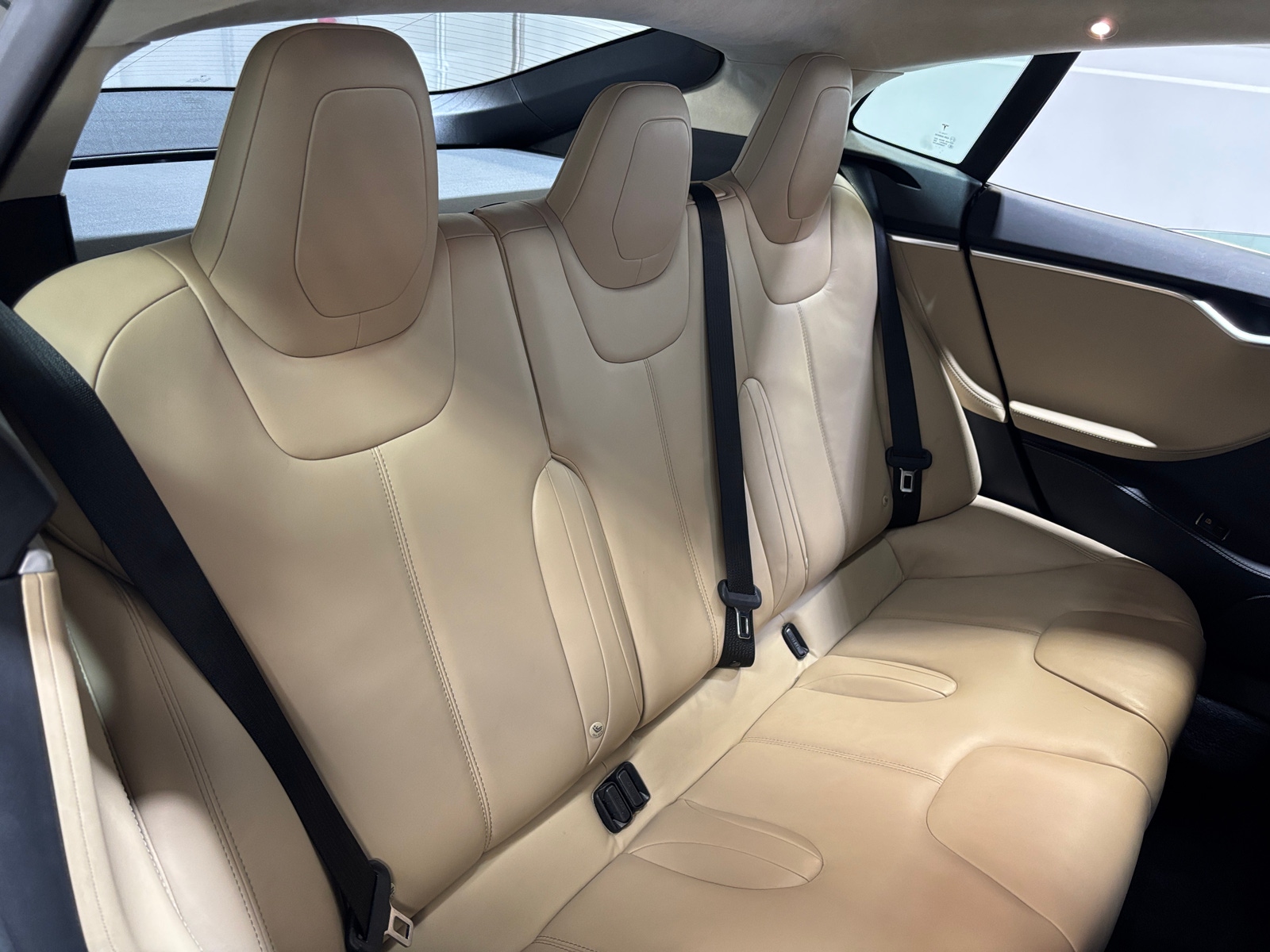 Thumbnail: 2016 Tesla Model S - 5