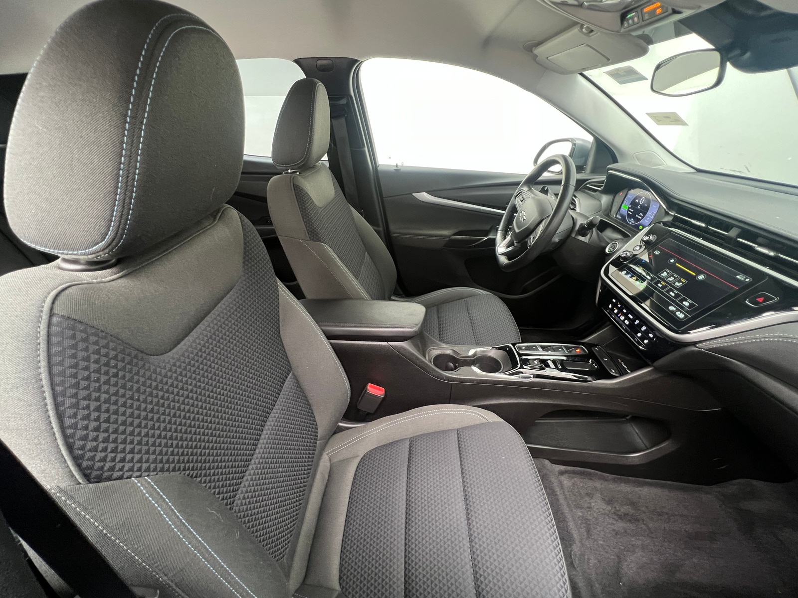 Thumbnail: 2023 Chevrolet Bolt EUV - 2