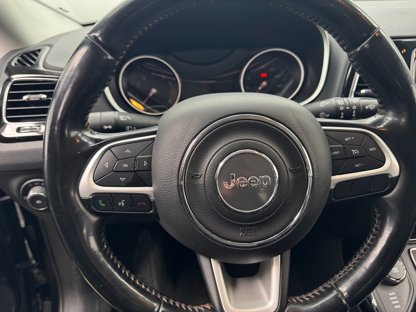 Thumbnail: 2020 Jeep Compass - 4